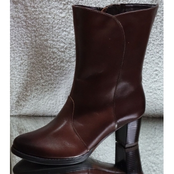 Skórzane szerokie botki  tęgość H obcas 5.8 cm